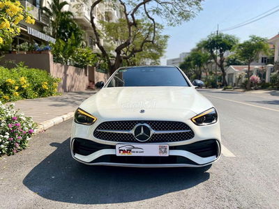 Mercedes C300 AMG 2023 Trắng