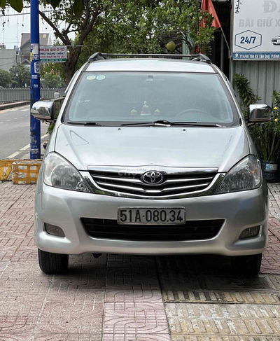 Toyota Innova 2009 V