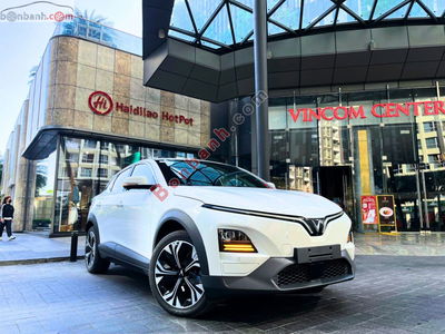 Xe VinFast VF6 Plus 2025