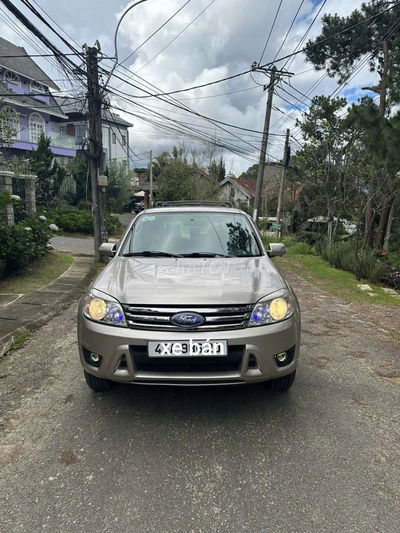 2009 XLS 2.3L 4x2 AT - 89000 km