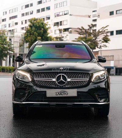 LONG ANH AUTO về Mercedes GLC300 4Matic 2019