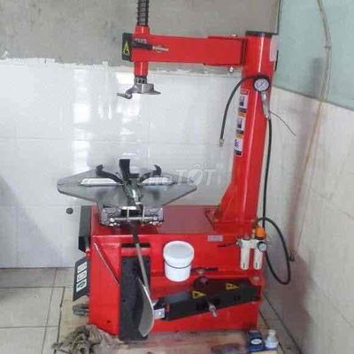 Sang lại thiết bị/máy móc tiệm sửa chữa xe máy/ôto